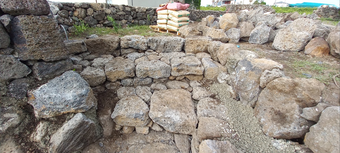 구좌읍 돌담사진2